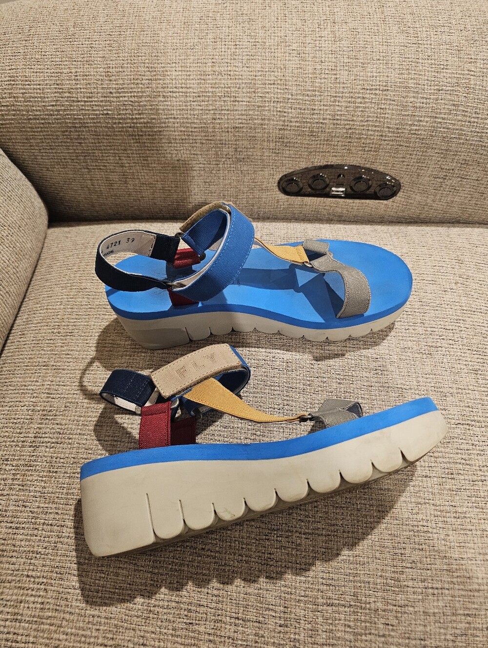 Fly London Yefa Wedge Sandals - Picture 2 of 7